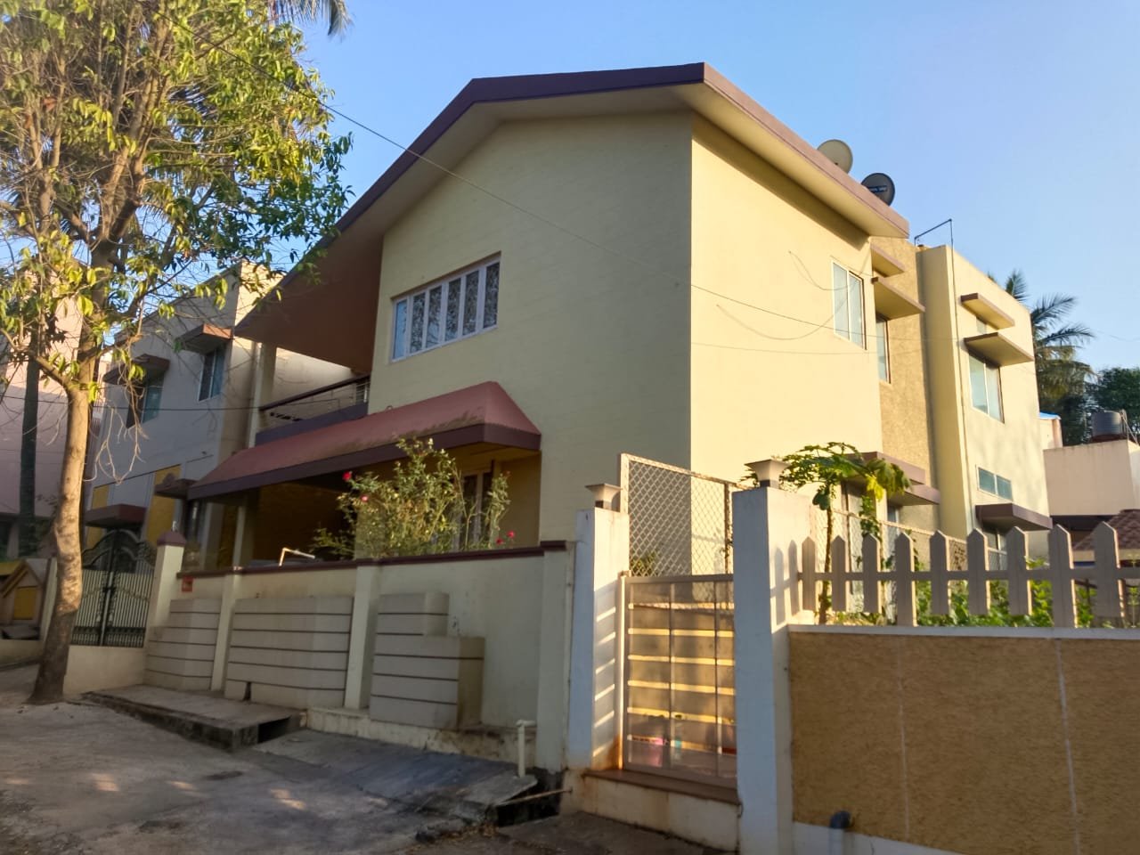 House for sale at Hanuman Nagar,2nd stage, 40x60 4 bhk