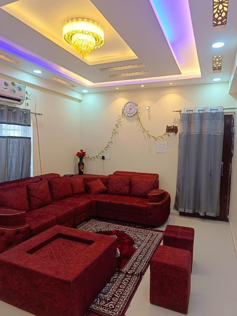 For Sale: 2 BHK Flat in Prime Location Azam Nagar