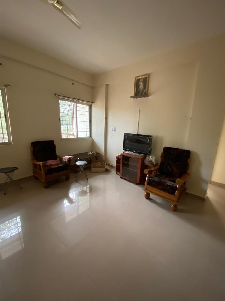 House For Rent 2 BHK semi furnished with both 2 and 4 wheeler parking, 24/7 gas line. At Krishna Kunj Nanawadi.