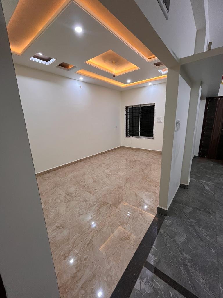 For Sale: 2 BHK House Newly Constructed Well Built Good Locality 20x41