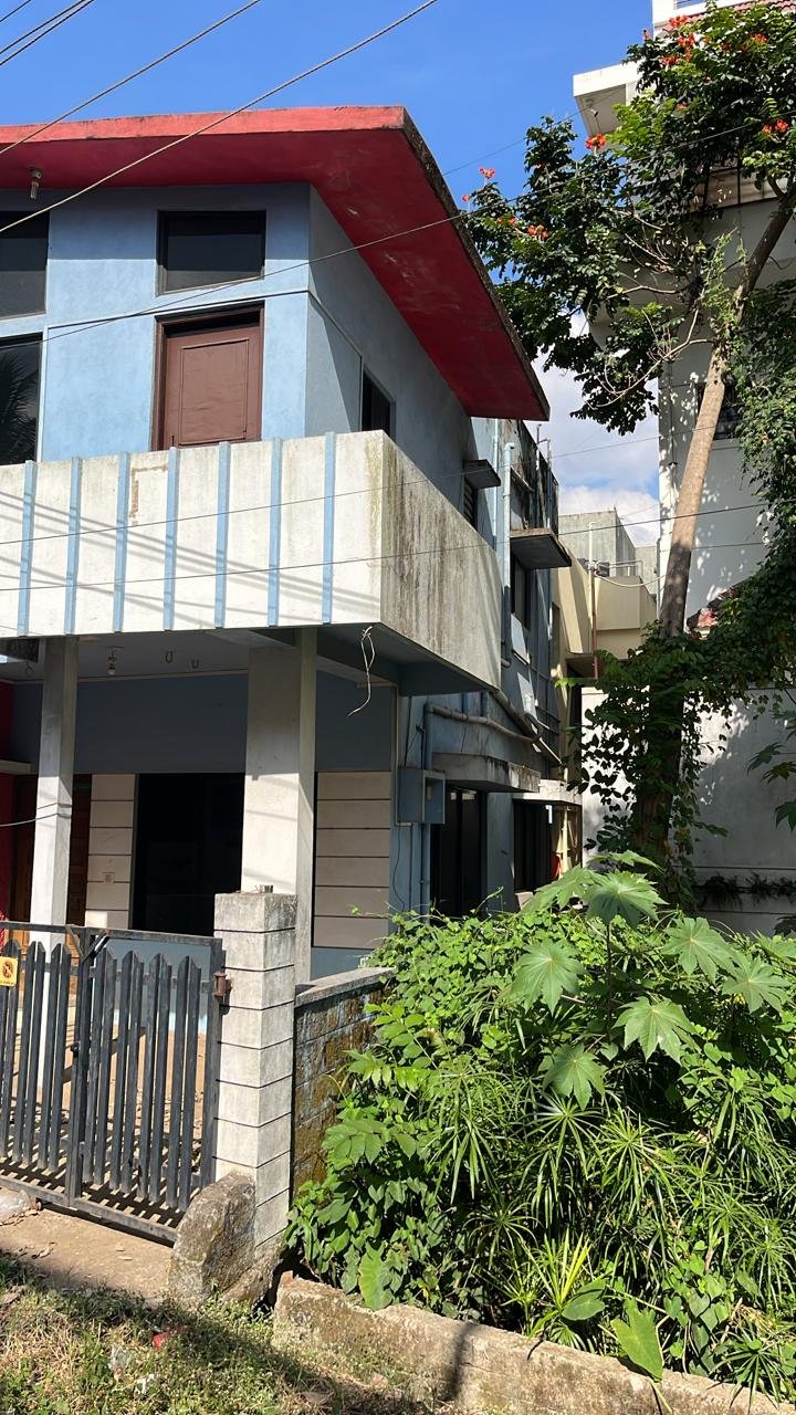 House for Sale at Sadashiv Nagar Belgaum 30x40 4 BHK