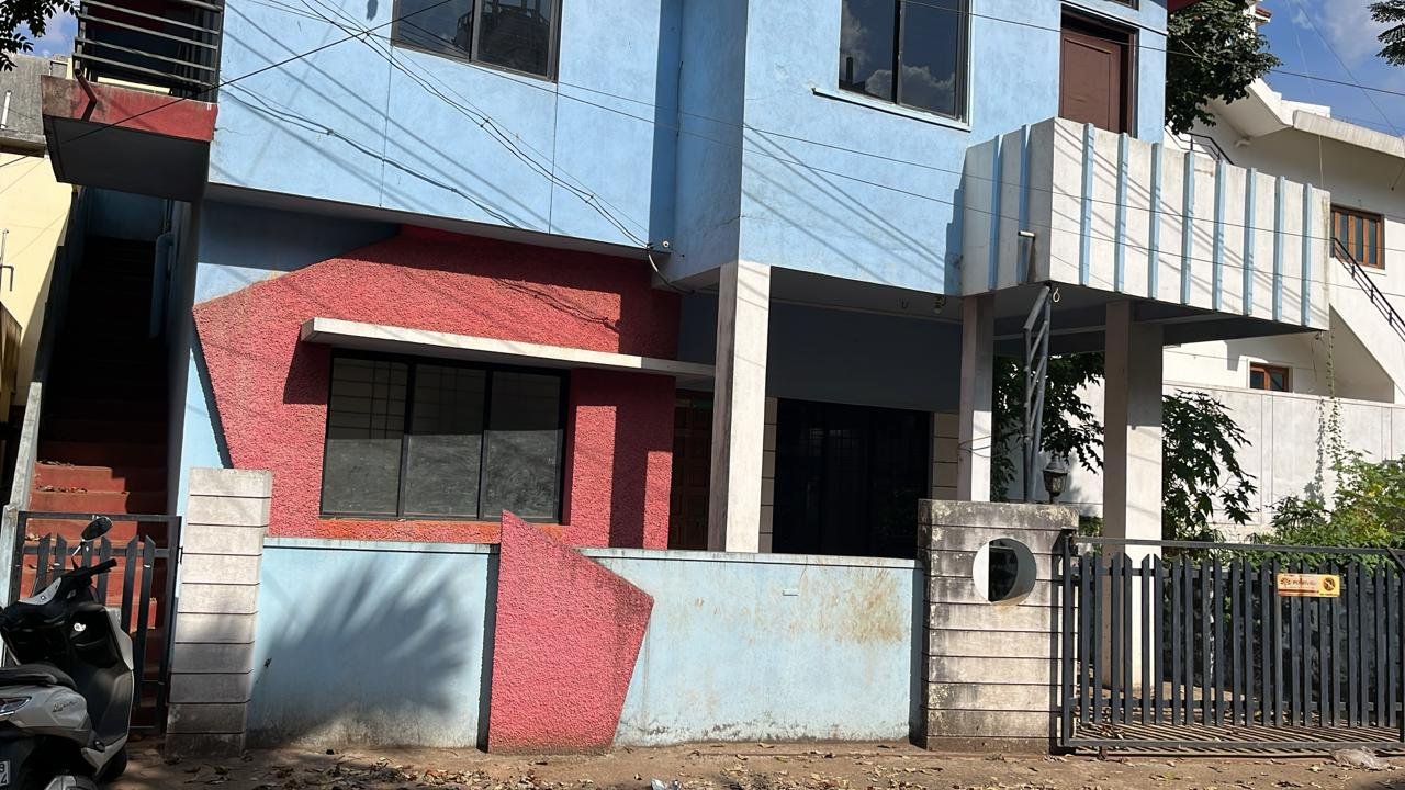 House for Sale at Sadashiv Nagar Belgaum 30x40 4 BHK